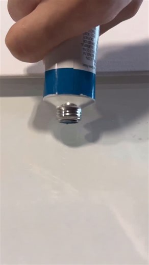 The fast drying time of acrylic can be a blessing or a curse. If you need a slower drying time, consider using this! . . . #mixedmedia #artistsofinstagram #artreel #acrylicpainting #artistsupportartists | Milan Art Institute