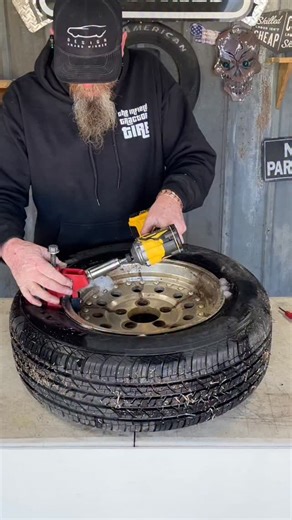 ToolZone Store on Instagram: "BeadBuster XB-450i Bead Breaker #tools #tire #bead #DIY"