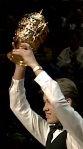 Relive Stephen Hendry’s iconic Masters triumphs 👑 Enjoy classic Masters finals, featuring unforgettable clashes with John Parrott, Mike Hallett, James Wattana and Ronnie O’Sullivan 🔥 Sit back and enjoy era-defining Masters dominance. 👇Use the link in the comments to sign up to WST PLAY and watch now | WST