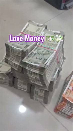 I Love Money 💸💵 #money #love #cash #power #moneymindset #viral #shorts #ytshorts