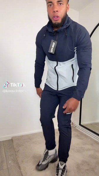 Mens Active Stretchy Hooded Tracksuit for Ultimate Comfort