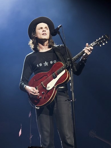 James Bay - Scars: Emotional Live Performance at Wembley