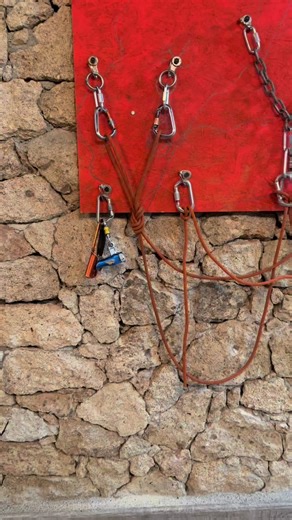 Nos seguimos capacitando para darles lo mejor. Cada aventura nace de la preparación, el compromiso y la seguridad de cada uno de ustedes. 🌍⛰️🧗‍♂️🪢 #Adventure #ExtremeSports #OutdoorLife #Rappelling #Climbing