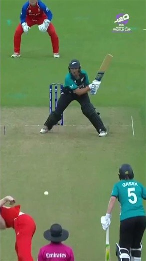 Stunning bowling performances at the #T20WorldCup make our @thumsupofficial Toofani moments 😍