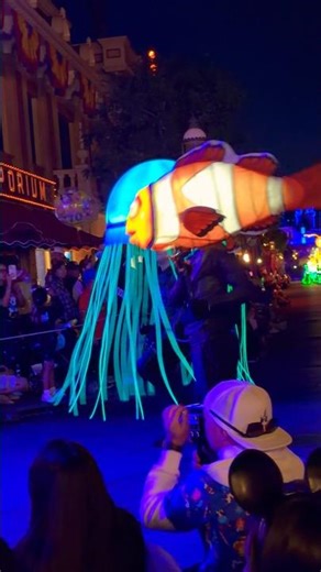 Marlin from Finding Nemo with the jellyfish at Disneyland #disneyland70th #paintthenight #nemo