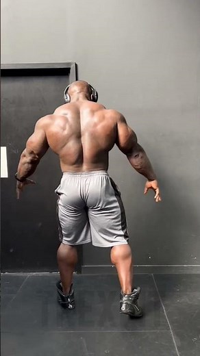 Samson Dauda | 320lbs | Samson Dauda Back Pose | Bodybuilding Motivation | Mr Olympia 2023