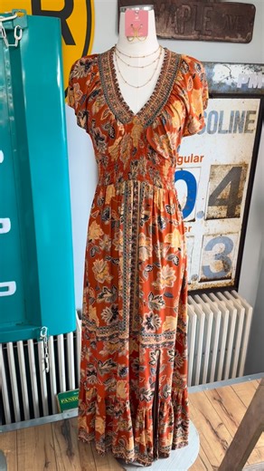 Ladders Clothing & Company on Instagram: "Southern belle vibes in full swing with this gorgeous new arrival! 🤩 The flattering side slit is perfect for showing off those favorite boots. She’s classy, fun, and ready to be tried on—come see her today! 🤎👢"