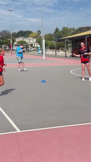Back Drive Passing Techniques in Netball Training
