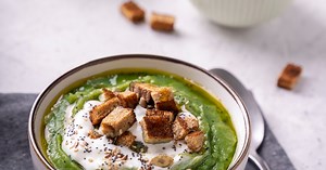 Recept naših baka koji smo nepravedno zaboravili: Kremasta čorba od koprive za prolećni oporavak