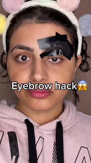 The end result 😱 #eyebrows #eyebrowsonfleek #eyebrowhacks #makeuphacks #beautyhacks #greenscreenvideo