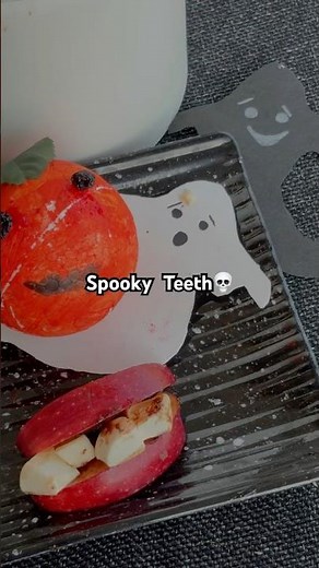 Spooky Teeth | Easy Halloween Snack for Kids 🧛🎃 #HalloweenTreats”#SpookyTeeth #fruit