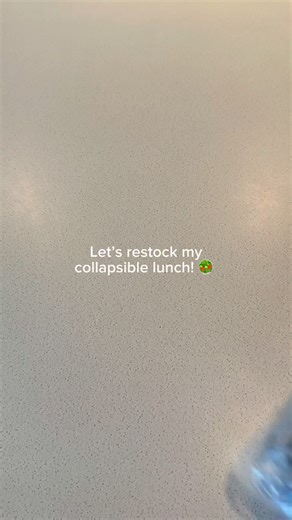 Let’s pack my lunch in my new collapsible containers! 🍓🍬 #amazonfinds #restock #asmr #organize #organization #musthaves #restockasmr #satisfying #satisfyingvideos #lunch #lunchpacking #lunchideas | askinem