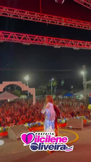 ✨ Uma noite de fé, adoração e gratidão! 🙏💖 Celebramos juntos o Dia do Evangélico com muito louvor e alegria em Boa Vista do Gurupi. Agradeço a presença de todos os pastores, irmãos e irmãs em Cristo, e de todos que fizeram parte desse momento abençoado. Que Deus continue derramando bênçãos sobre nossa cidade! ✨🙌 #DiaDoEvangélico #BoaVistaDoGurupi #FéQueNosUne #PrefeitaDilcileneOliveira #Gratidão #Adoração | Dilcilene Oliveira