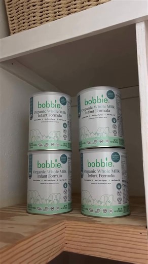 All about our crème de la crème formula: 🐄 Certified USDA Organic and manufactured in the U.S. 🥛 Made with premium whole milk fats and fewer added oils 🧠 Supports softer poops and brain development 🍼 Delivers complete whole milk nutrition from day one to year one | bobbie