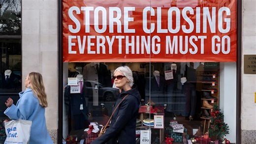 8,234 stores wiped out in record retail collapse across US.—experts warn bloodbath will only get worse