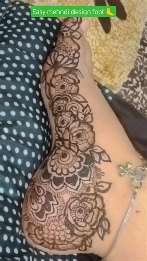 Easy Foot Mehndi Design 👣 | Simple & Beautiful Henna for Beginners 😍 #shorts