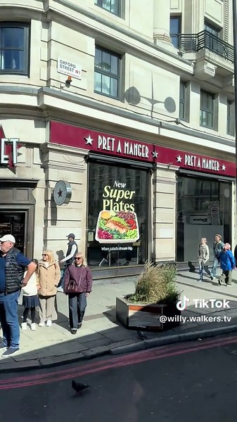 London Bus Ride 🇬🇧 Oxford St, W1C