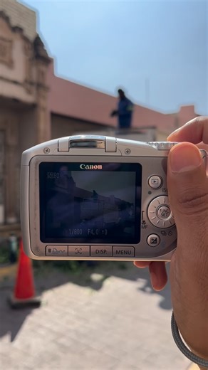 amadeuz on Instagram: "📷 canon powershot sx100is 🖼️ prints a la venta #oldcamera #digicam #photoprint #print #canonpowershotsx100is"