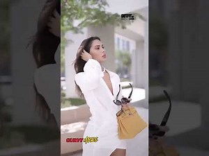 Curves & Confidence ✅ Ana Paula Saenz Inspires Fashion Positivity..