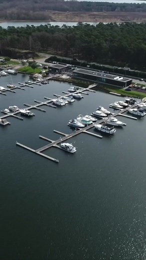 #gilligansisland #gillian #gilligansislandtheme #themesong #reboot #betsysodaro #skipper #fishing #cruise #classictv #remake #sherwoodschwartz