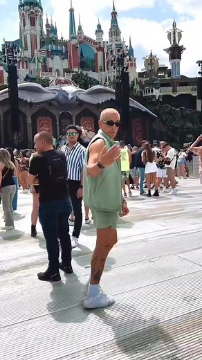 35K views · 669 reactions | Now that's a good shuffle  #ravecube #techno #technovibes #housemusic #technomusic #techhouse #rave #electronicmusic #house #party #dance #technolovers #edm #trance #technoparty #technofamily #festival #technoculture #dancemusic #technorave #technodance #ravers #ravemusic #ravelife #ravegirls | RAVE CUBE | Facebook