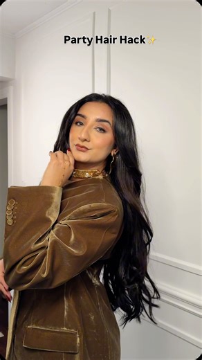 Zeba - Fashion & Travel on Instagram: "Party hair hack 🤌🏽 These clip in hair extensions are literally my cheat code for instant length + volume during party season or wedding events! Did clip-ins usually give you headaches? Same girlll😭 but then i found these, they’re soft, seamless and blend so well! I got the 24 inch, 250 GM set from @bombayhair They’re so full and high quality that I literally used half the set to get this length and volume. I used the 38MM CURLING IRON from @bombayhair fo