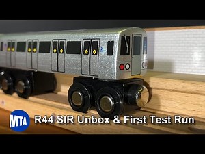 Munipals MTA R44 Staten Island Railway Unbox & First Test Run