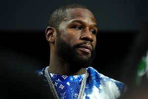 Floyd Mayweather spends  $1 million on new jewelry purchase