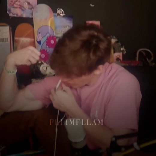 Flamingo Albert Flexing Muscles Edit