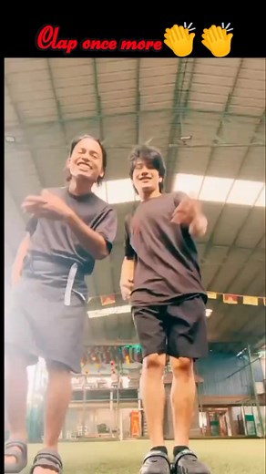 Guy's once more 👏 clapping 😁🤣 #Facebookcreator #itsmemonish30 #highlighteveryone #fypシ゚viralシfypシ゚viralシalシ #highlight #fypシ #delhi Xettri Krizn Sajan Thokar Aadhyayasree Did little master | མ་ཉི་ཧྲི། མཆོད་རྟེན་མཆོད་རྟེན