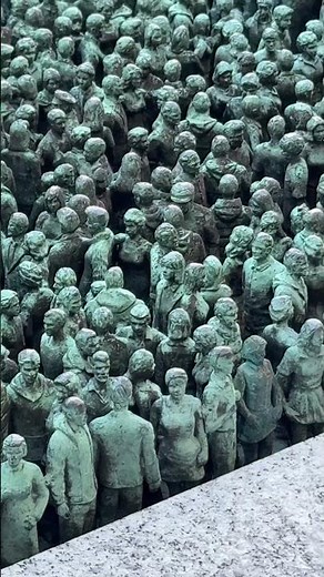 Oslo's Tiny Green People
