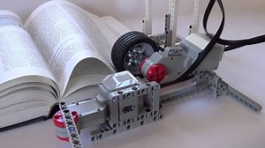 LEGO Bookreader: Digitize books with mindstorms and Raspberry Pi #piday #raspberrypi @Raspberry_Pi