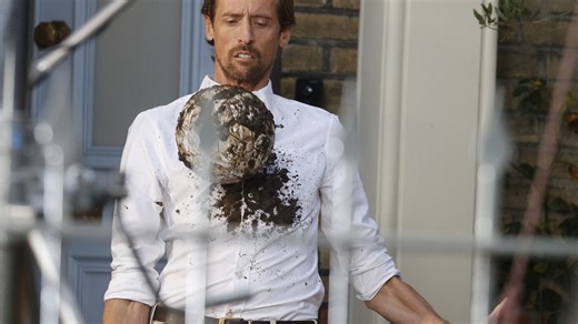 Peter Crouch stars in laundry liquid firm ad after netting six-figure deal