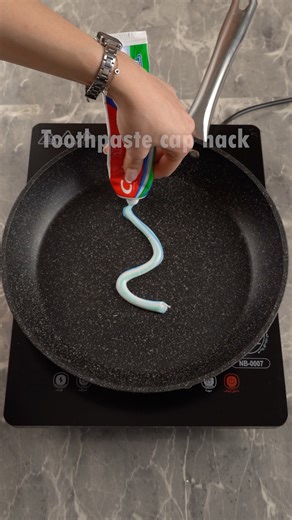 Toothpaste cap hack 🎬 This video was produced by Network Media and Aoos Media | Cozy Hacks & Snacks