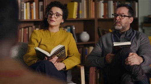 King's Hawaiian TV Spot, 'Pep Talk' Featuring Eli Manning