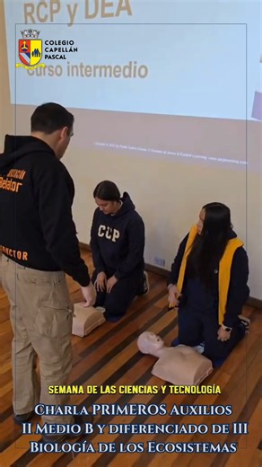 Colegio Capellán Pascal on Instagram: "¡Aprendiendo a Salvar Vidas en la Semana de las Ciencias! ❤️🚨 El conocimiento no es solo teoría, ¡es acción! Enfatizando la ciencia aplicada, tuvimos una jornada fundamental de Primeros Auxilios con foco en RCP (Reanimación Cardiopulmonar) y el uso de DEA (Desfibrilador Externo Automático), tanto en adultos como en infantes. Agradecemos enormemente al Centro de Entrenamiento Médico de OTEC BELATOR por compartir su experiencia. No solo adquirimos el conocim