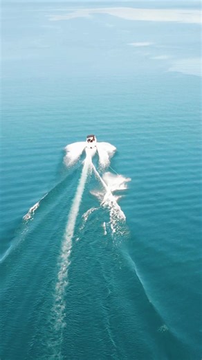 Wakeboard Fail… 🤭🤭😆😆🤣🚤🏄🏻‍♂️ #wakeboarding #wakeboard #fail #licanray #summer2025 #djimini3pro #natural #socool #landing #viral #agua #water #fypシ #lake #chile #boat #crashtest