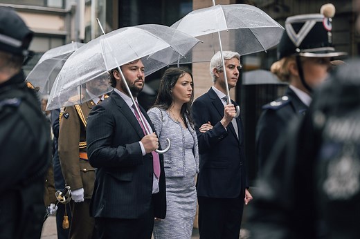 Alexandra de Luxembourg enceinte, la princesse dévoile son ventre arrondi lors d’une rare sortie en famille