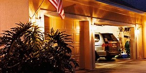 6 Garage Door Repair Fixes & Tips