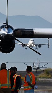 Volaris Airbus A320 Neo #aircraft #Volaris #airbus #Guatemala #AircraftVideos #airport | Oscar Guillen