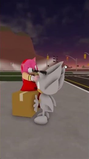 AMY ROSE FURIOSA CON HYPER SONIC