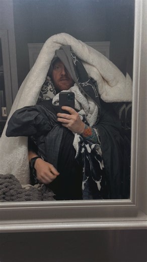 Girlfriend Hack Part 2 Comfort is 🔑 #hacks #relationships #fyp #couplegoals