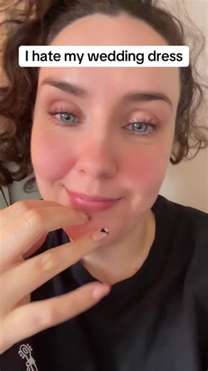 Why I Regret My Wedding Dress Choice