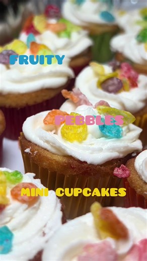 Colorful Fruity Pebble Cupcakes Recipe