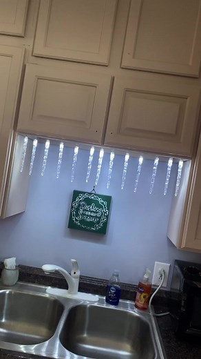 Dollar Tree LED Light Up Icicles Review