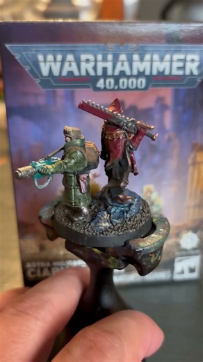 Hero of the Imperium Ciaphas Cain and Jurgen miniature