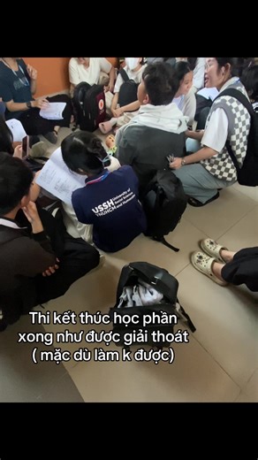 Đậu Đại Học: Cuộc Sống Màu Gì Cũng Được