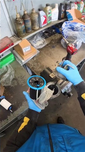 🔧Fuel filter replacement on a Fiat Ducato van #fiatducato #fuelfilter #dieselservice #mechanicwork