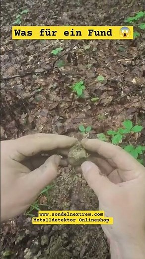 🗡️ Silver sword pommel 🗡️ #metaldetecting #metaldetecting #shorts #silver #medieval