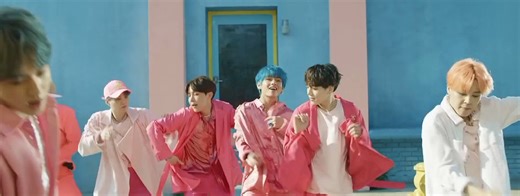 aquela amiga que reclama reclama e ainda paga 3 dias pra ir, pede logo o reembolso sua insuportável ❤️